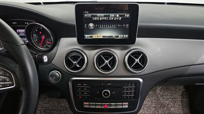 Mercedes-Benz CLA-Class