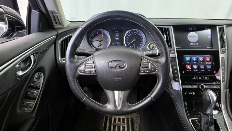 Infiniti Q50