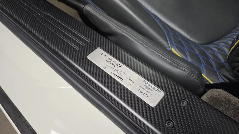 Aston Martin Vanquish