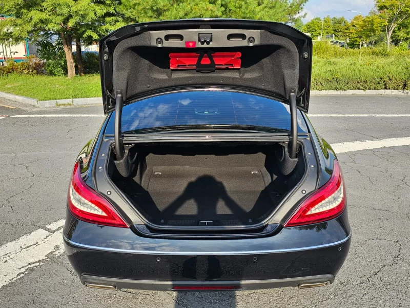 Mercedes-Benz CLS-Class