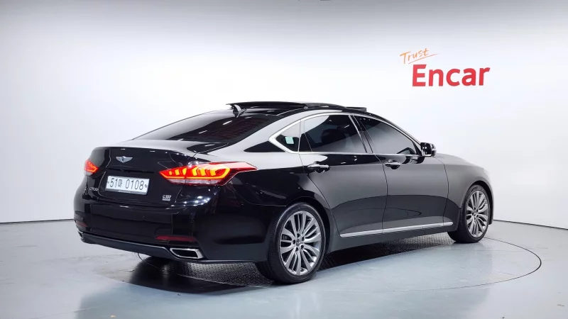 Hyundai Genesis