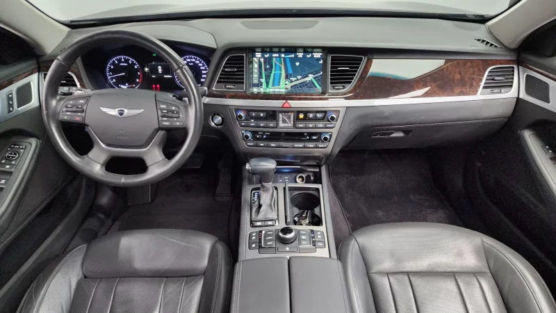 Hyundai Genesis