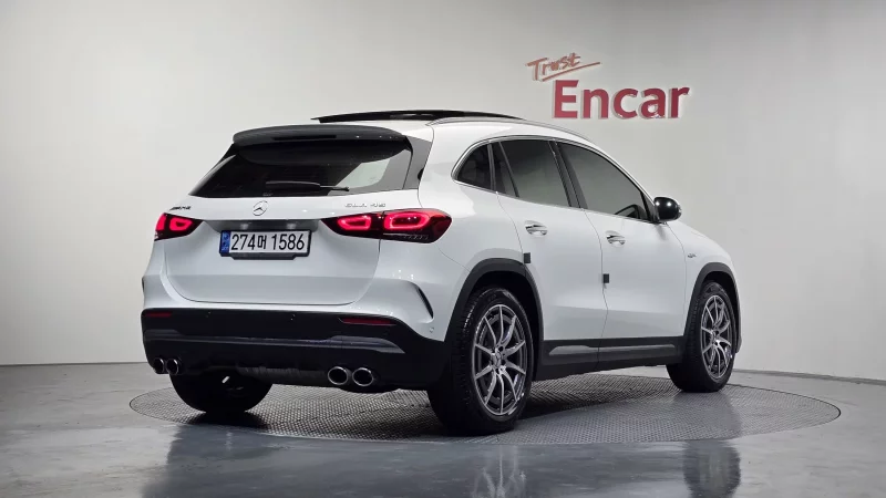 Mercedes-Benz GLA-Class