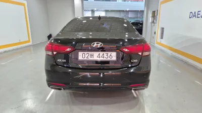 Hyundai Aslan