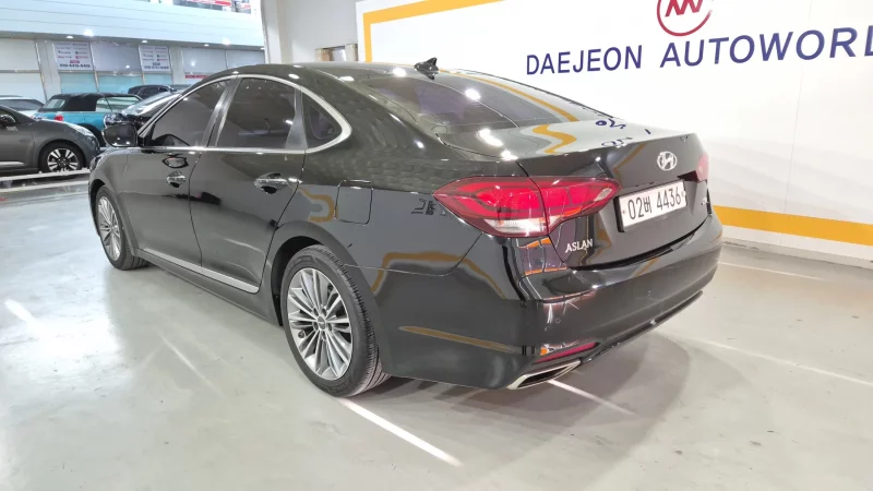 Hyundai Aslan
