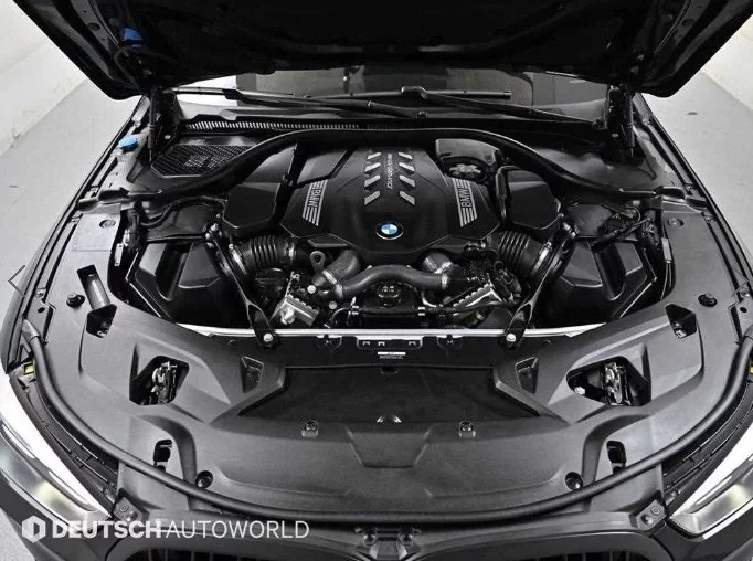 BMW 8-Series