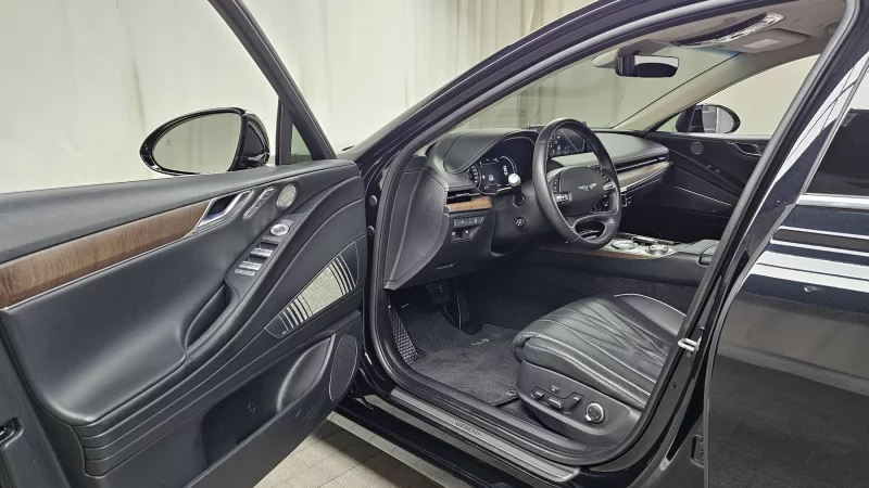 Genesis Electrified G80