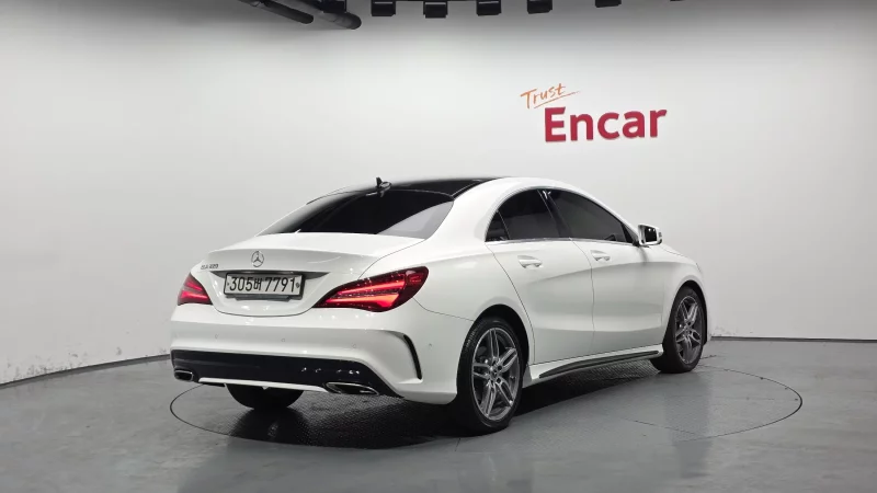 Mercedes-Benz CLA-Class