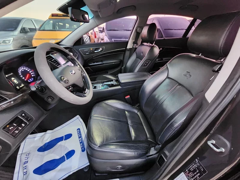Kia K9