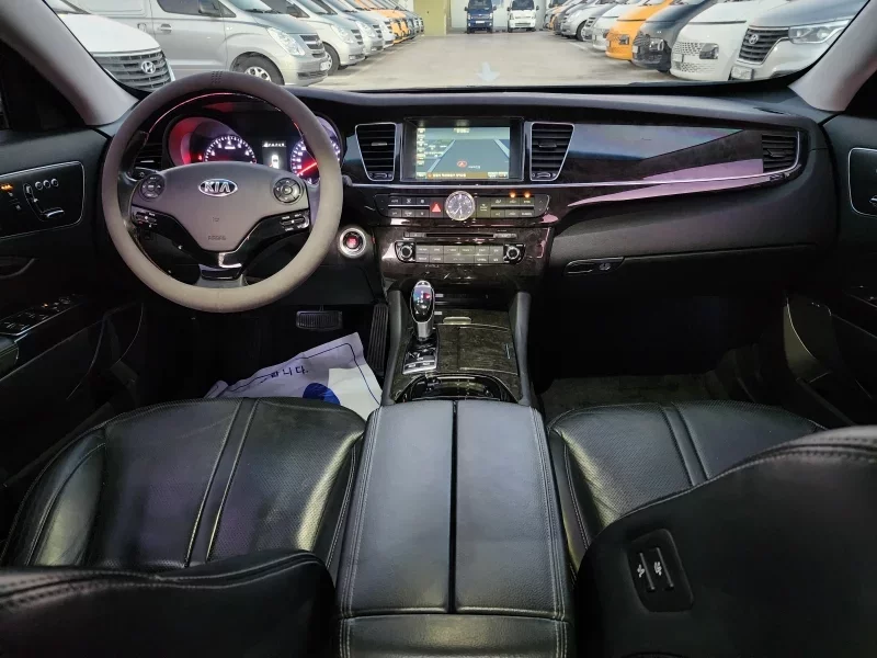 Kia K9