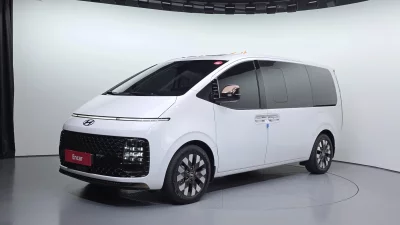 Hyundai Staria