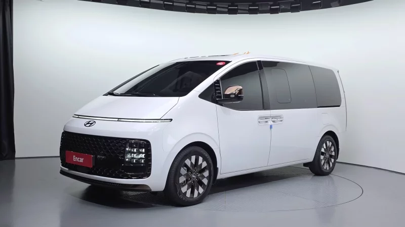 Hyundai Staria