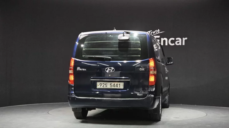 Hyundai Starex