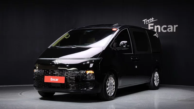Hyundai Staria