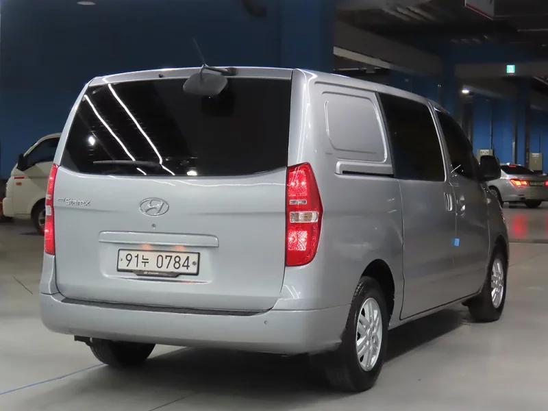Hyundai Grand Starex