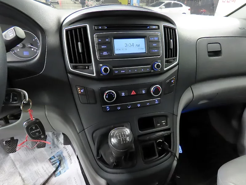 Hyundai Grand Starex