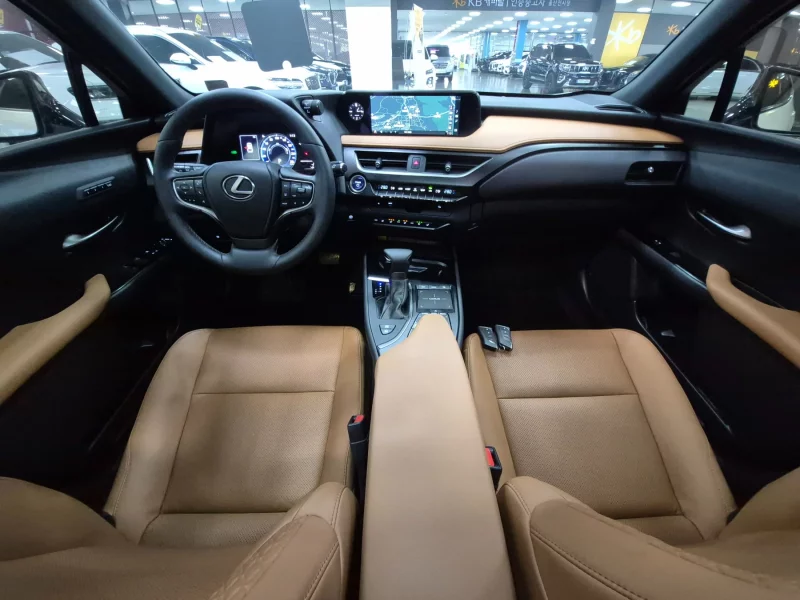 Lexus UX