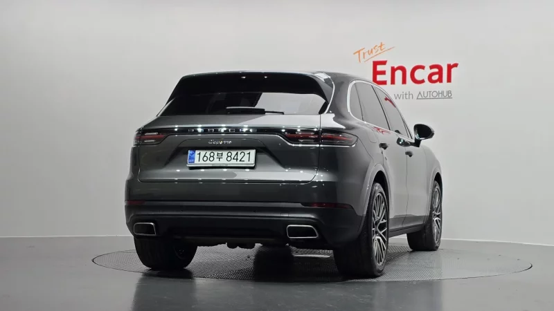 Porsche CAYENNE