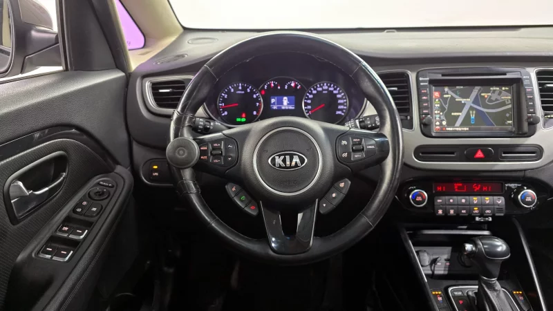 Kia Carens