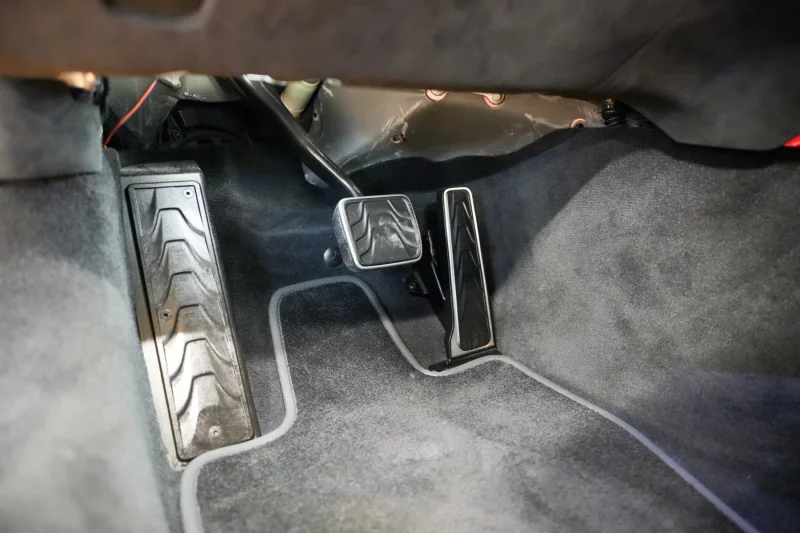 Aston Martin VANTAGE