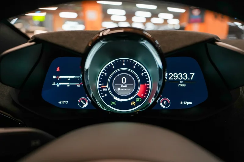 Aston Martin VANTAGE