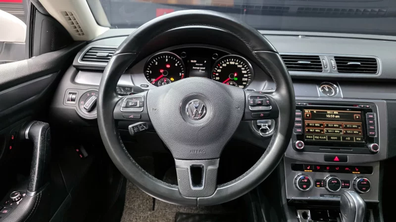 Volkswagen PASSAT CC