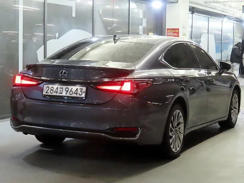 Lexus ES300h