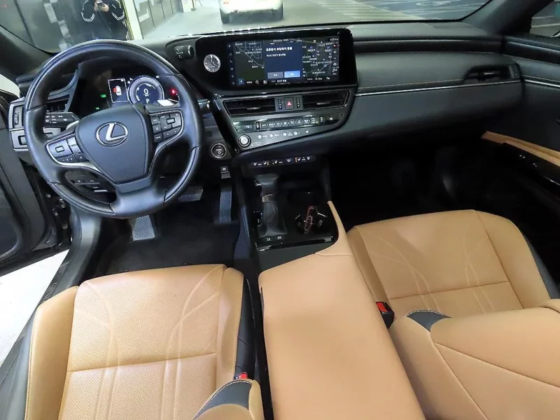Lexus ES300h