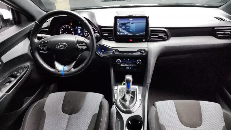 Hyundai Veloster