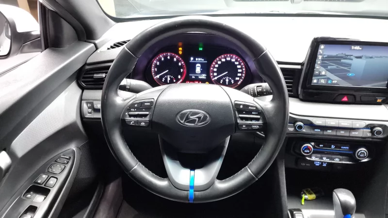 Hyundai Veloster