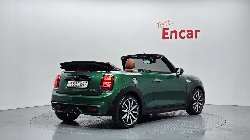 MINI Cooper Convertible