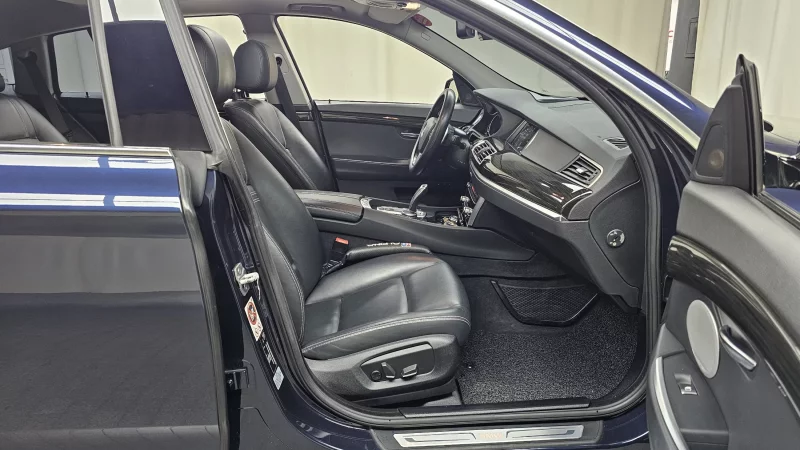 BMW 5-Series Gran Turismo