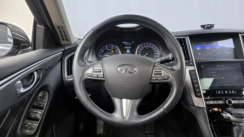 Infiniti Q50