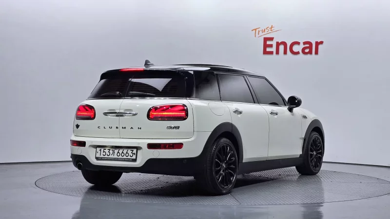MINI Clubman