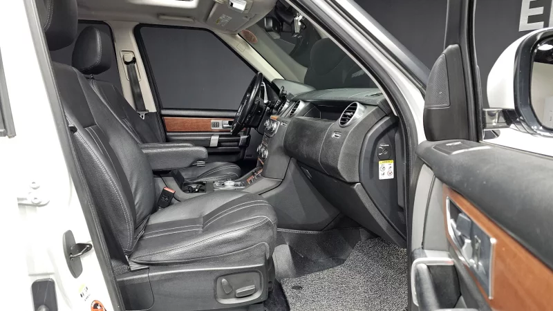 Land Rover DISCOVERY