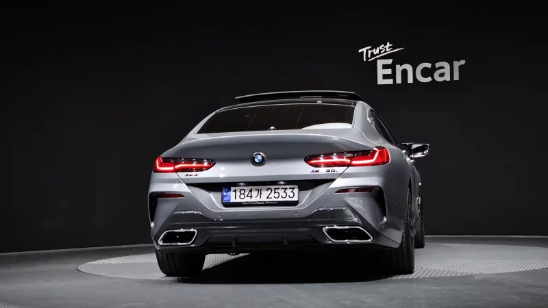 BMW 8-Series