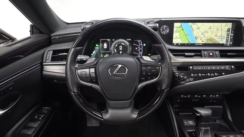 Lexus ES300h