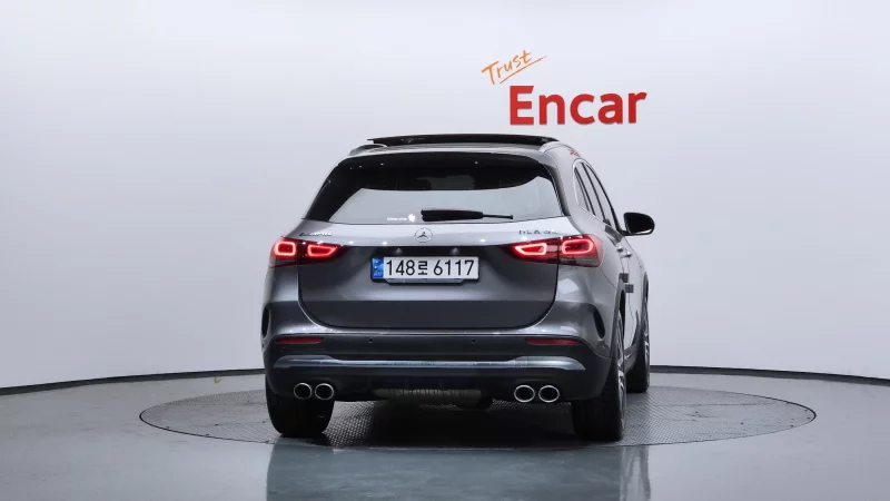 Mercedes-Benz GLA-Class