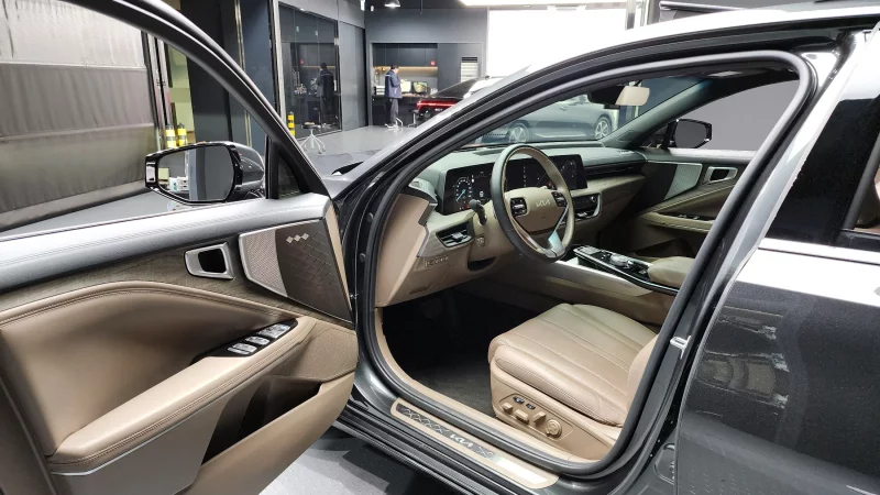 Kia K8