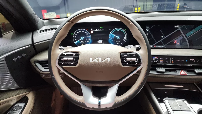 Kia K8