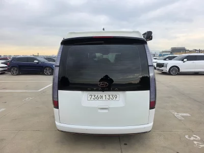 Hyundai Staria