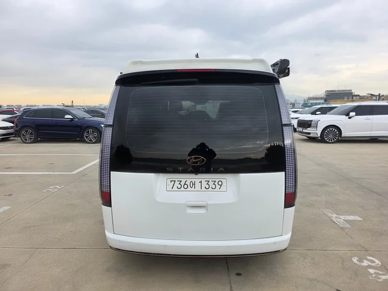 Hyundai Staria