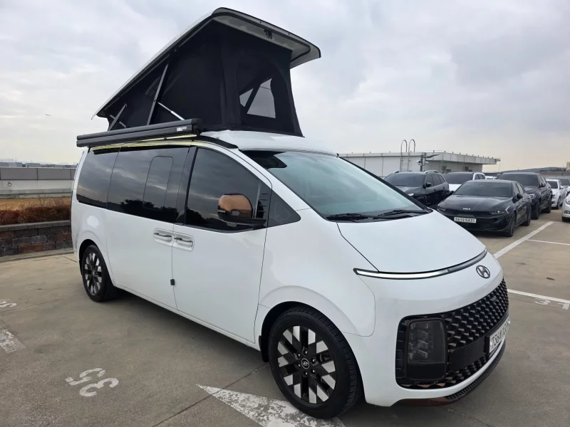 Hyundai Staria