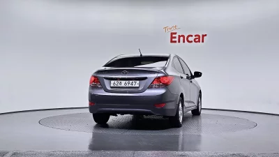 Hyundai Accent