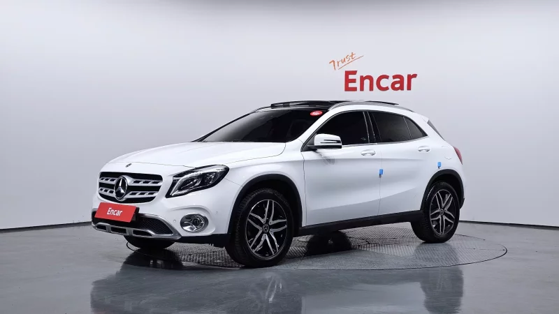 Mercedes-Benz GLA-Class