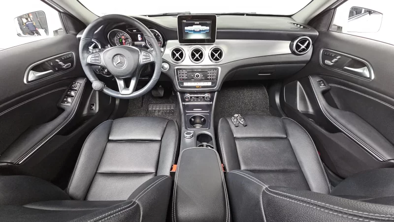 Mercedes-Benz GLA-Class