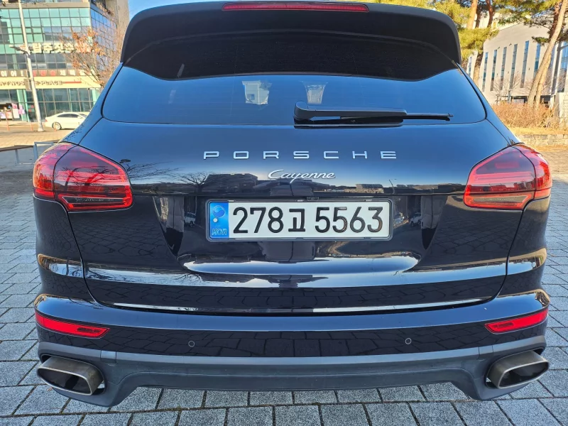 Porsche CAYENNE
