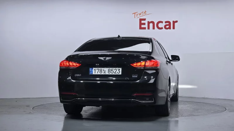 Genesis G80