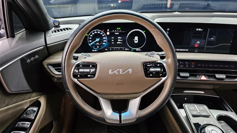 Kia K8