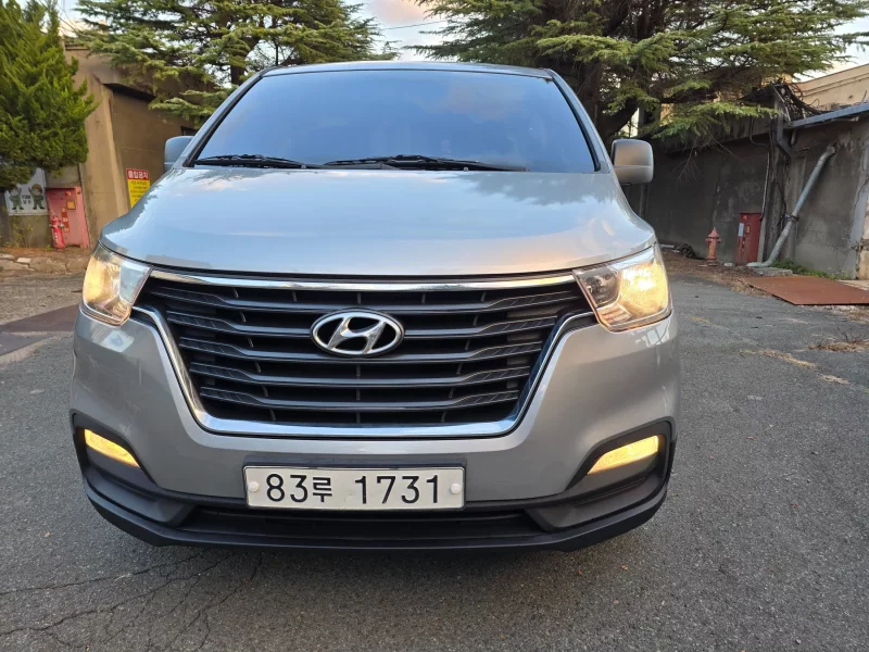 Hyundai Starex